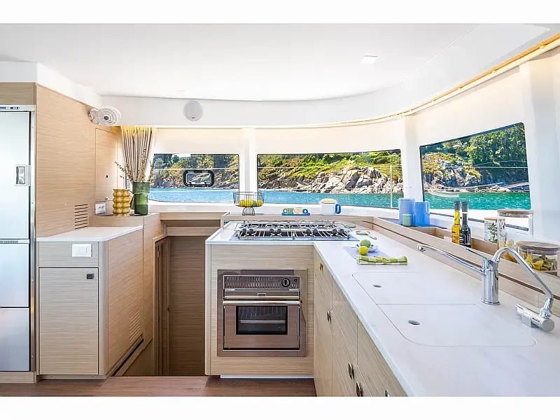 Lagoon 43 (ID=13662) - фото 3