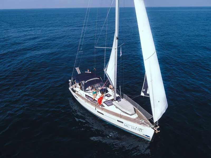 Sun Odyssey 42DS (ID=13685)