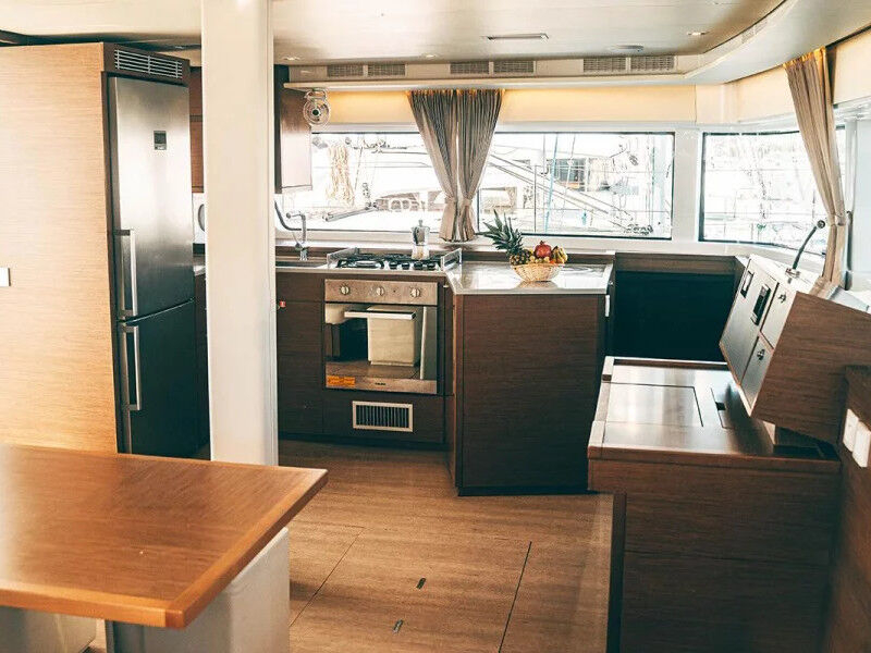 Lagoon 52F (ID=13700) - фото 3