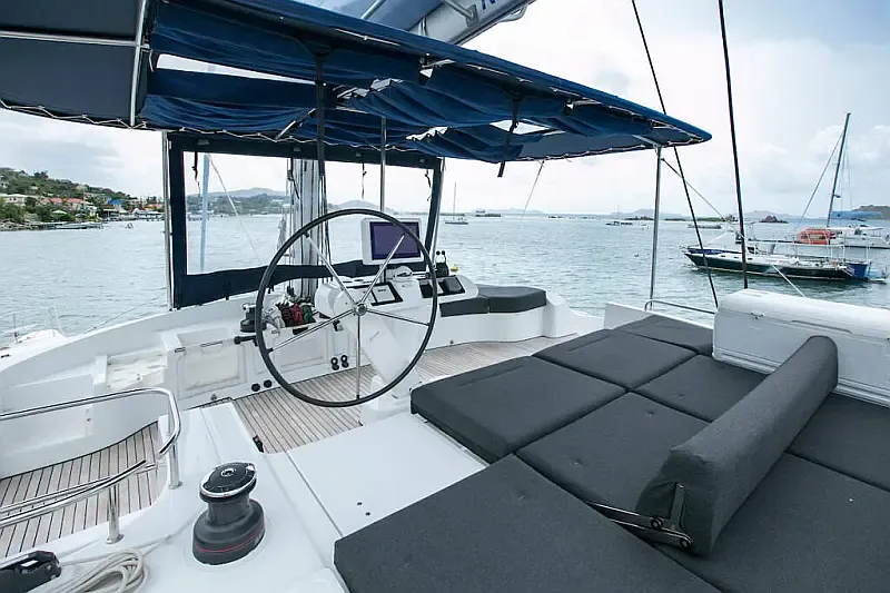 Lagoon 52F (ID=13700) - фото 11