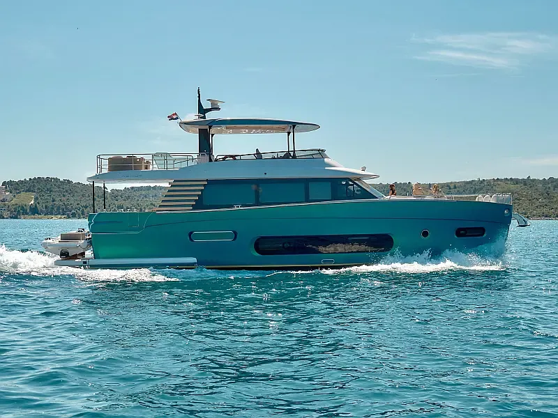 Azimut Magellano 66 (ID=14182)