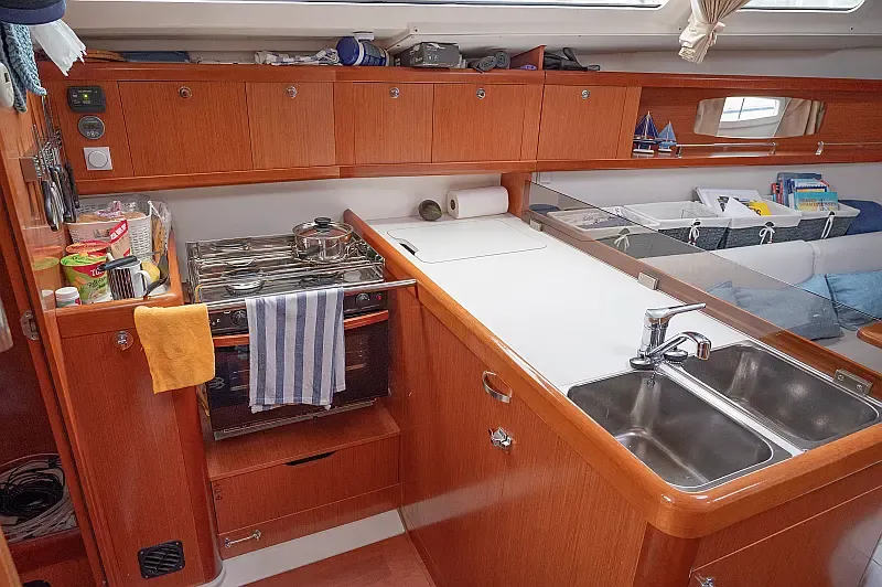 Oceanis 37 (ID=14452) - фото 21