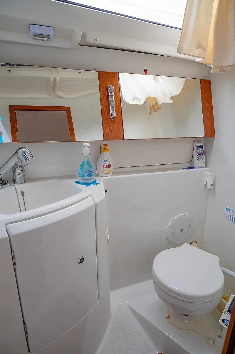 Oceanis 37 (ID=14452) - фото 18