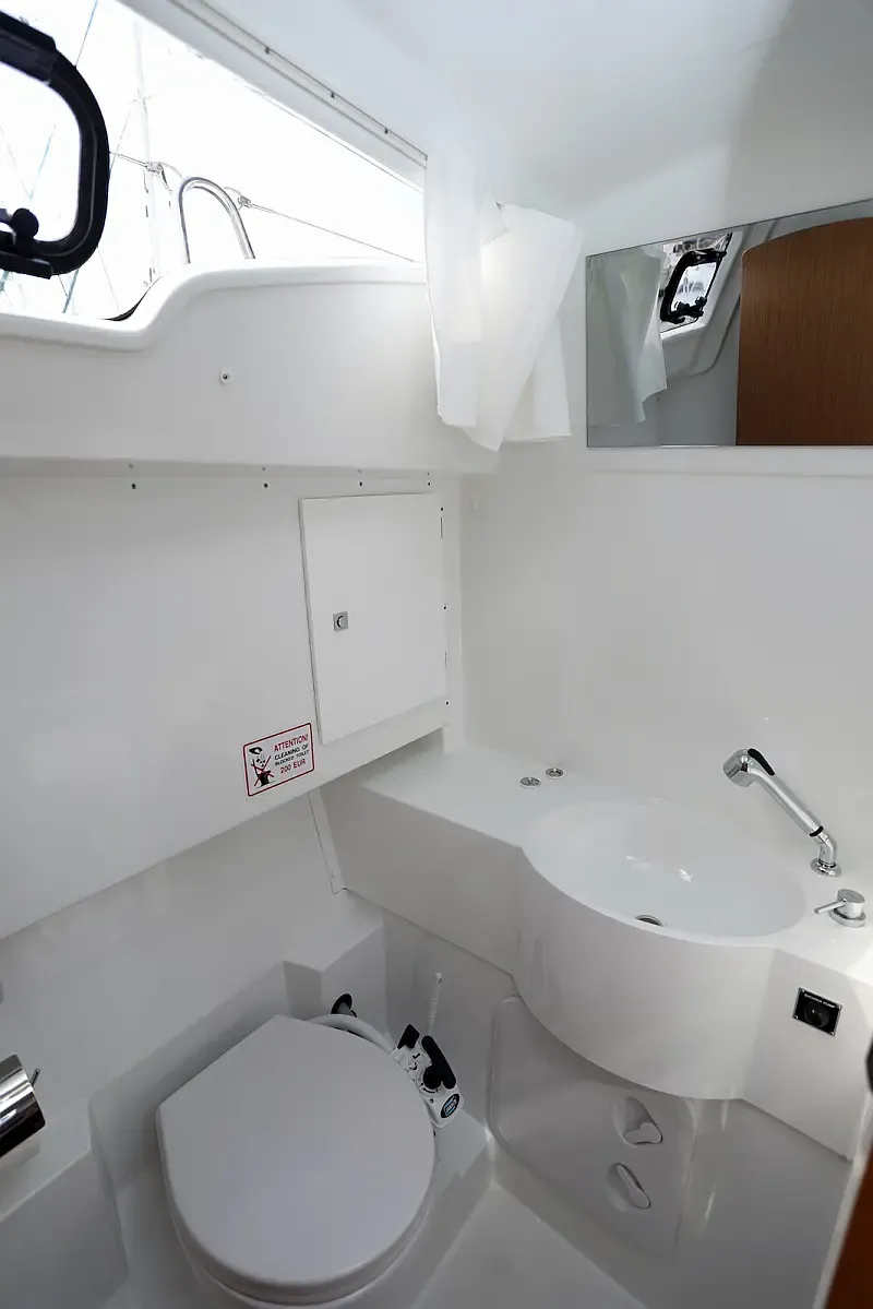 Sun Odyssey 319 (ID=146) - фото 11