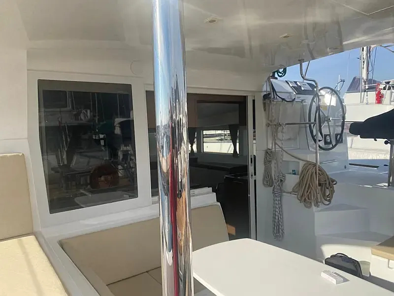 Lagoon 40 (ID=1475) - фото 4