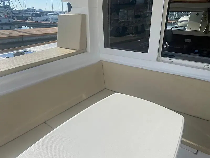 Lagoon 40 (ID=1475) - фото 14