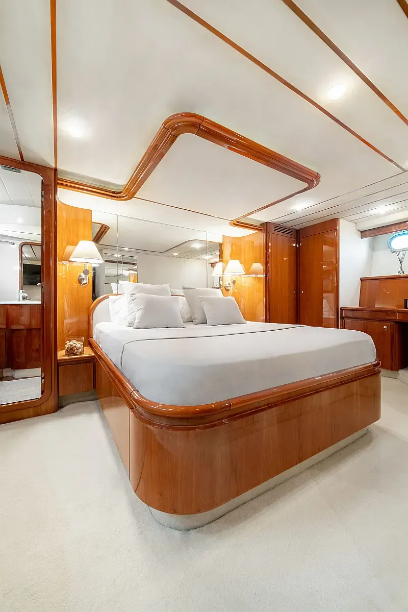 Ferretti 68 (ID=14877) - фото 7