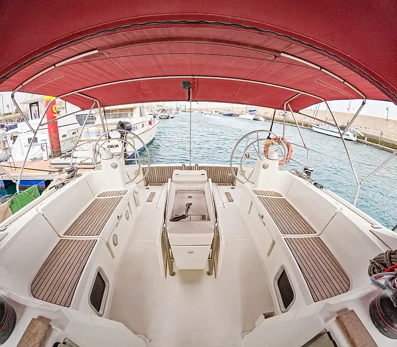 Sun Odyssey 519 (ID=15213) - фото 11