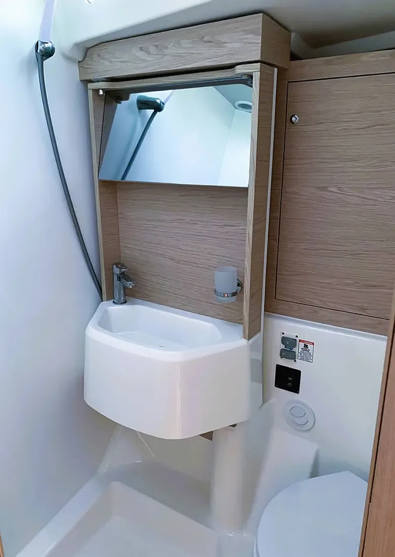 Oceanis 51.1 (ID=15656) - фото 13