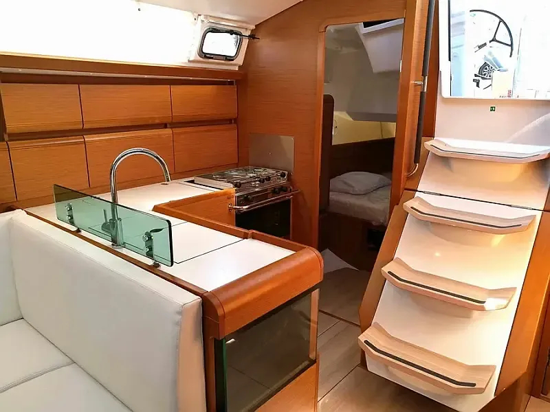 Sun Odyssey 449 (ID=15954) - фото 3