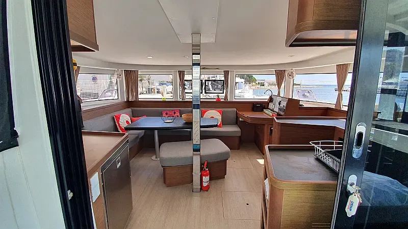 Lagoon 42 (ID=1600) - фото 4