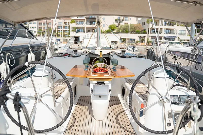 Sun Odyssey 40.3 (ID=16037) - фото 4