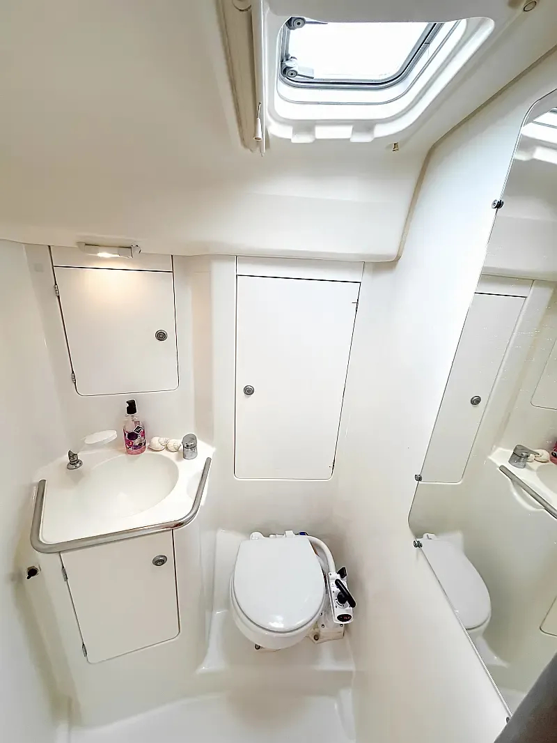 Sun Odyssey 40.3 (ID=16037) - фото 9