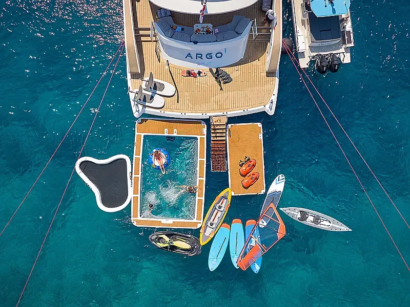 Luxury Motor Yacht (ID=16304) - фото 2