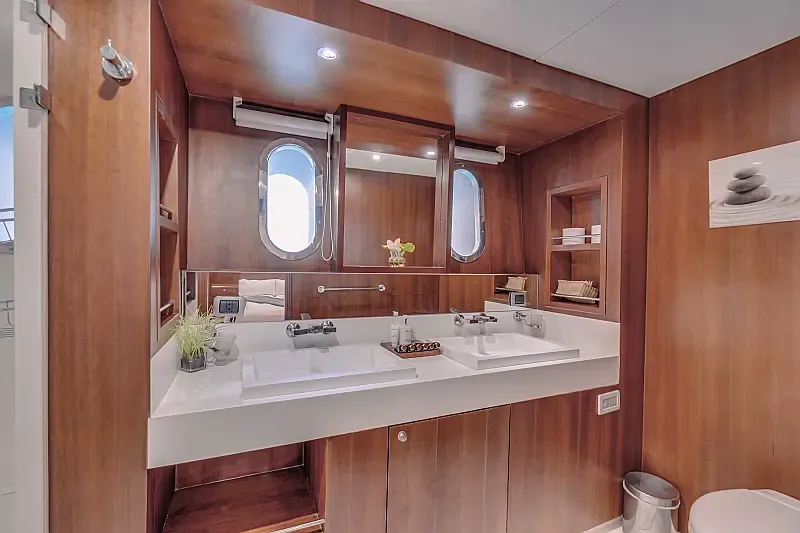 Luxury Motor Yacht (ID=16365) - фото 18