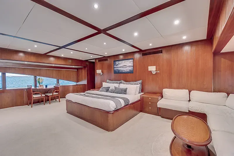 Luxury Motor Yacht (ID=16365) - фото 11