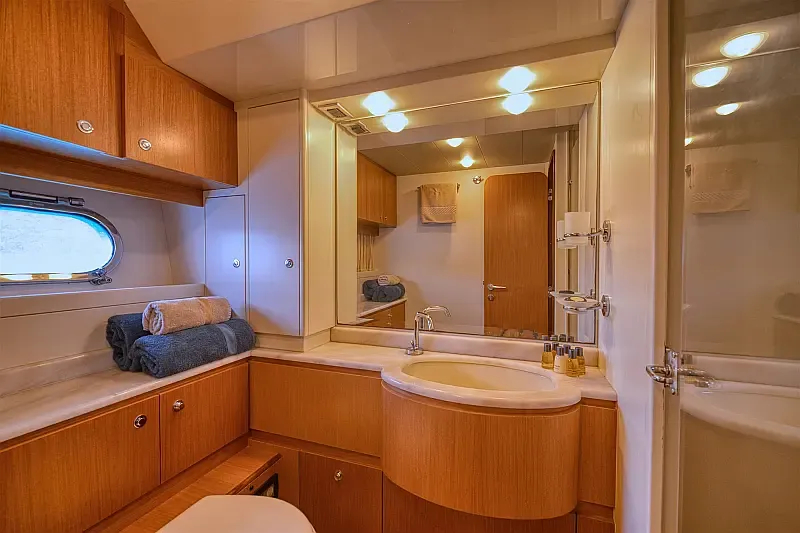 Ferretti 681 (ID=16490) - фото 44