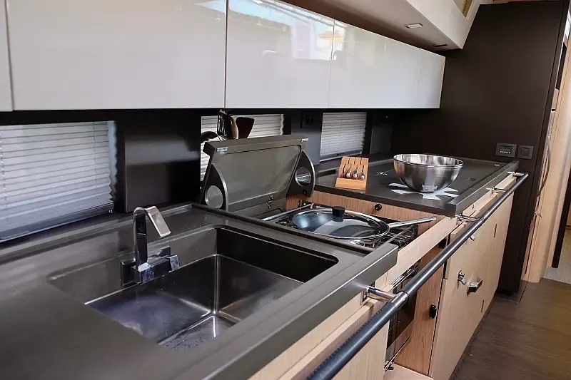 Oceanis Yacht 62 (ID=16601) - фото 38