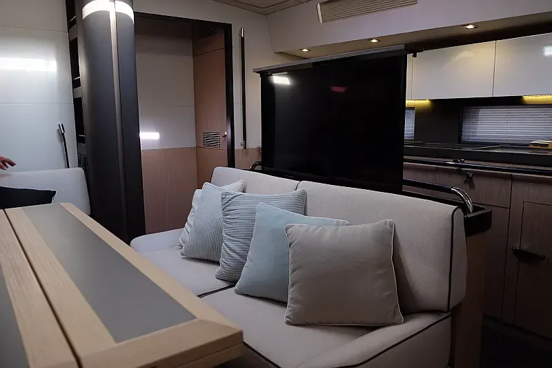 Oceanis Yacht 62 (ID=16601) - фото 19