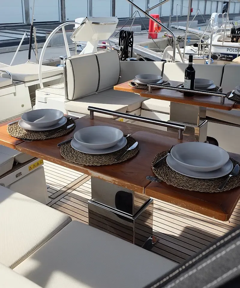 Oceanis Yacht 62 (ID=16601) - фото 5