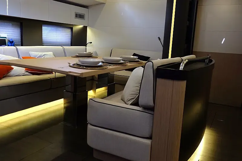 Oceanis Yacht 62 (ID=16601) - фото 21