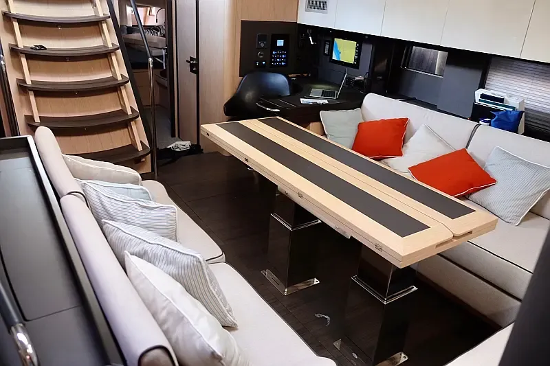 Oceanis Yacht 62 (ID=16601) - фото 31