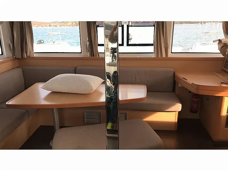 Lagoon 42 (ID=1716) - фото 3