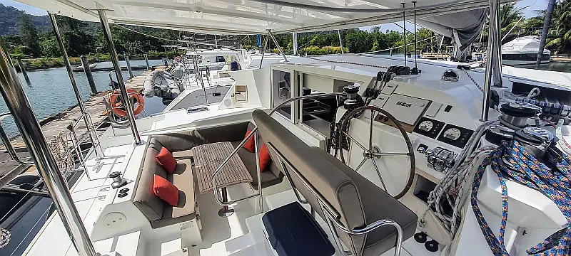 Lagoon 420 (ID=1727) - фото 16