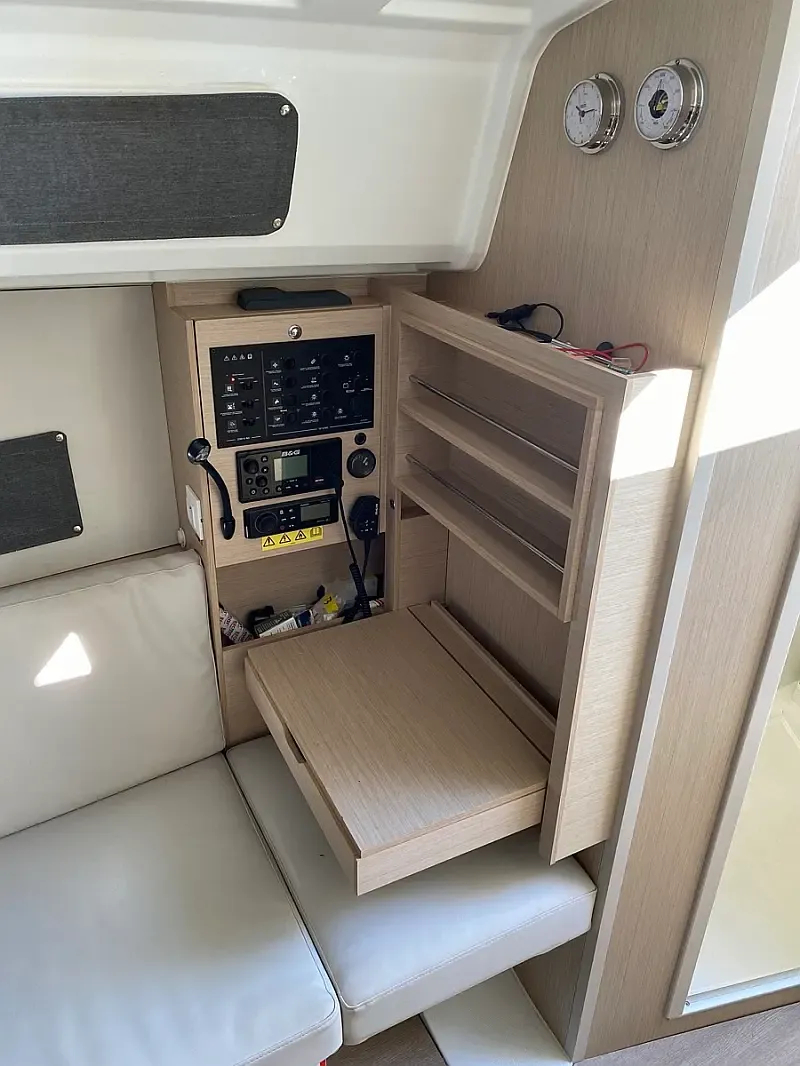 Oceanis 30.1 (ID=177) - фото 11