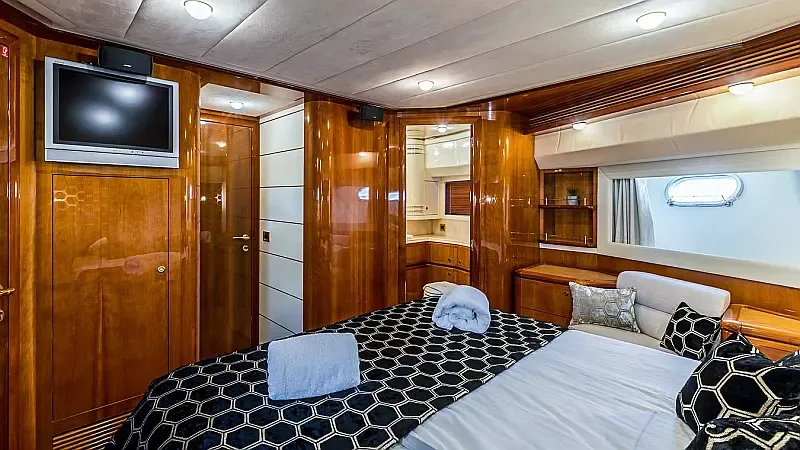 Ferretti 880 (ID=17889) - фото 21