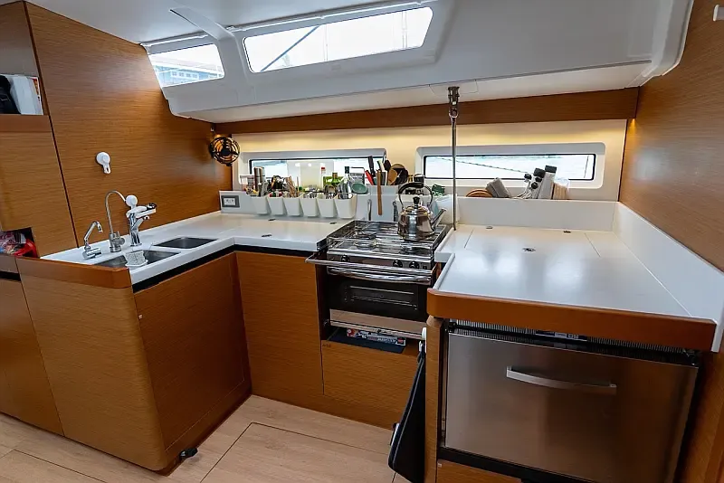 Sun Odyssey 490 (ID=18287) - фото 8