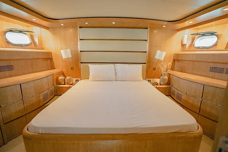 Luxury Motor Yacht (ID=18314) - фото 11