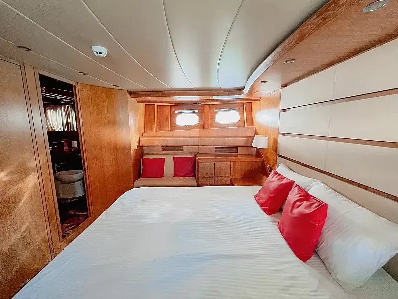 Luxury Motor Yacht (ID=18316) - фото 13