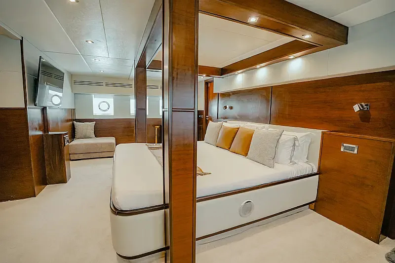 Luxury Motor Yacht (ID=18318) - фото 37