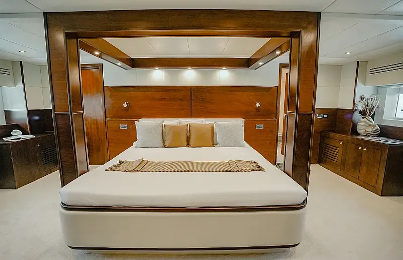 Luxury Motor Yacht (ID=18318) - фото 35