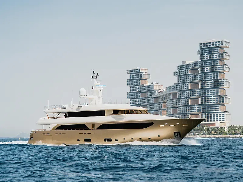 Luxury Motor Yacht (ID=18320)