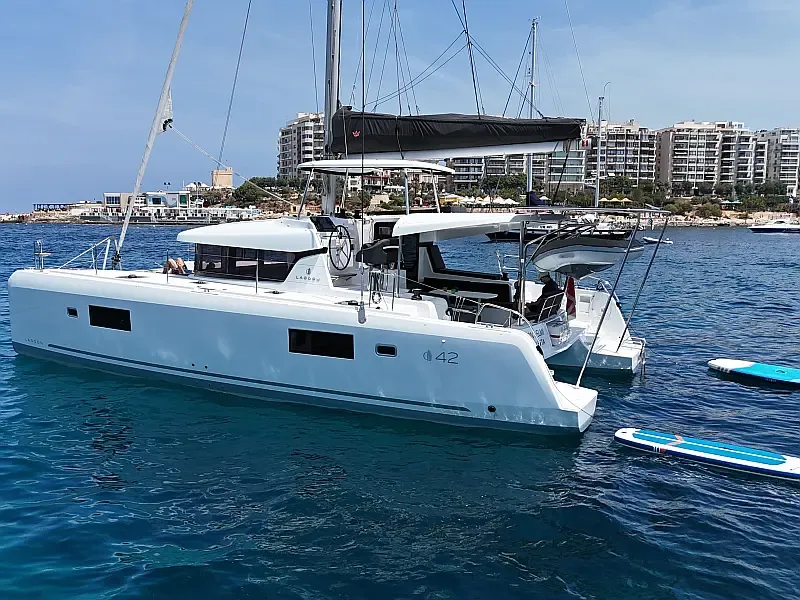 Lagoon 42 (ID=18337)