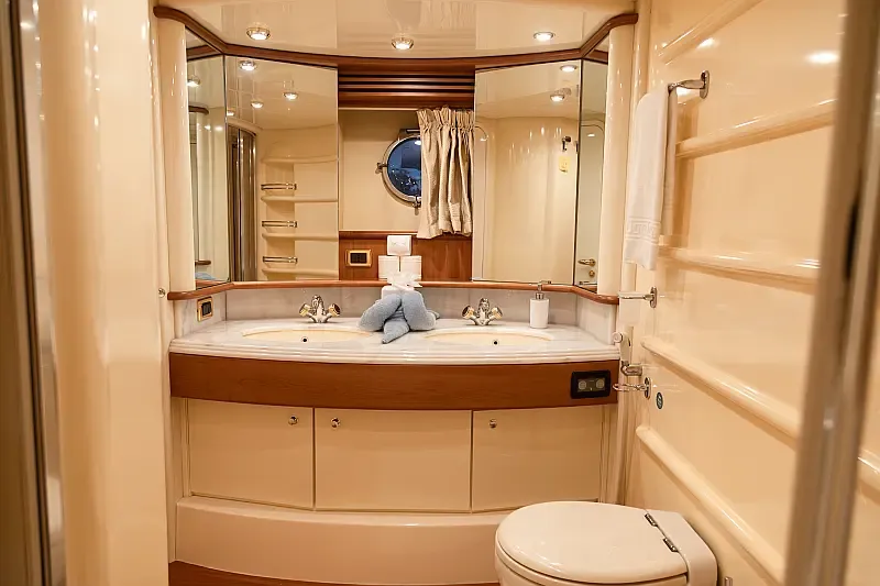Azimut 68 E (ID=18747) - фото 45