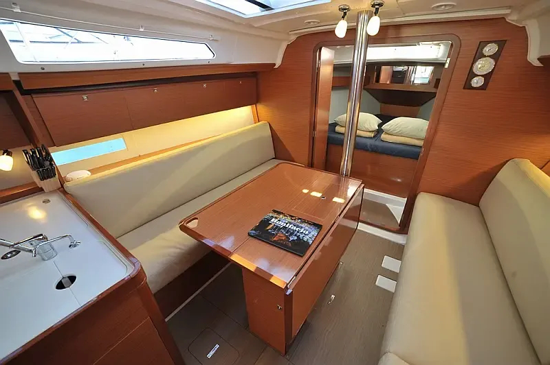 Dufour 360 Grand Large (ID=230) - фото 16