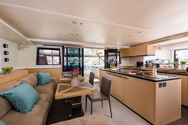 Lagoon 620 (ID=2307) - фото 5