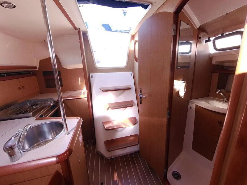 Sun Odyssey 32i (ID=2508) - фото 8