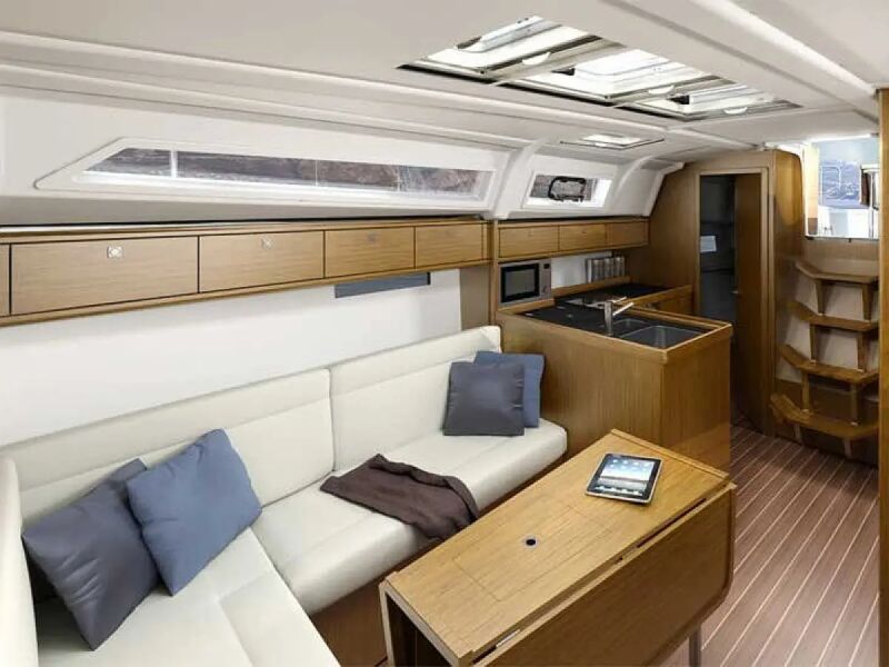 Bavaria 37 Cruiser (ID=2581) - фото 3