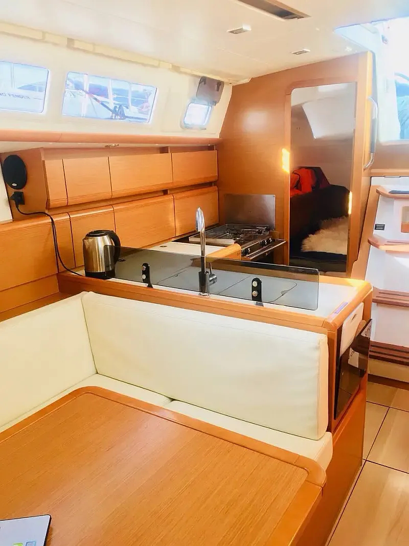 Sun Odyssey 379 (ID=2622) - фото 4