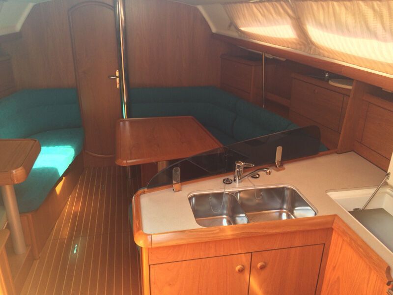 Sun Odyssey 37 (ID=2643) - фото 3