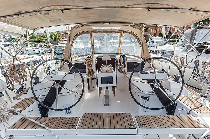 Dufour 360 Grand Large (ID=2678) - фото 4