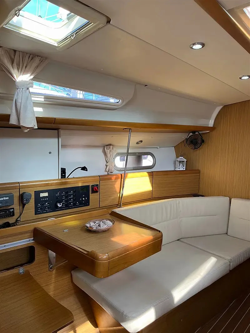 Sun Odyssey 42 i (ID=2753) - фото 9