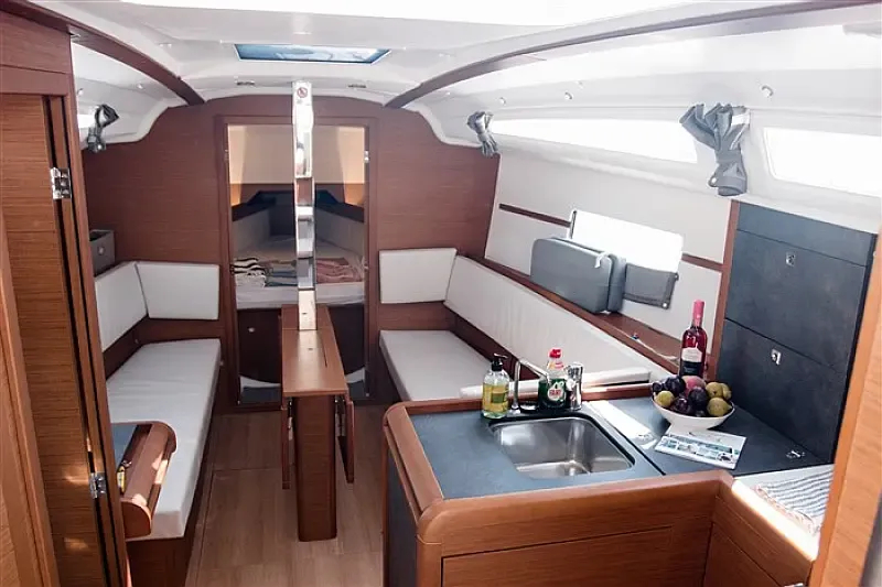 Sun Odyssey 349 (ID=2810) - фото 11