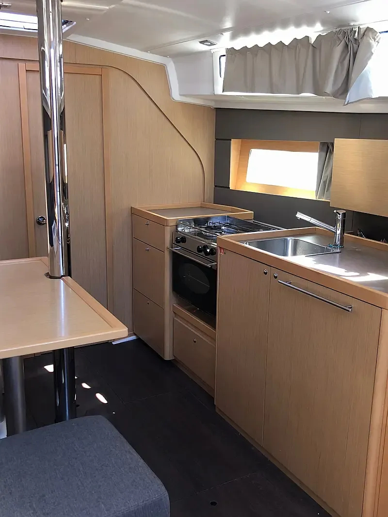 Oceanis 38 (ID=2850) - фото 9