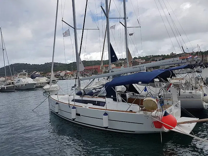 Dufour 360 Grand Large (ID=2854) - фото 4