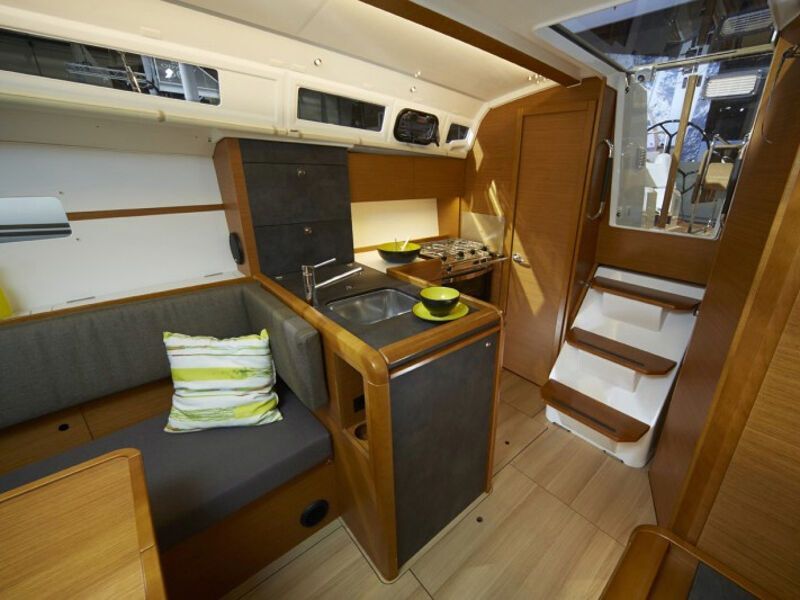 Sun Odyssey 349 (ID=2865) - фото 3